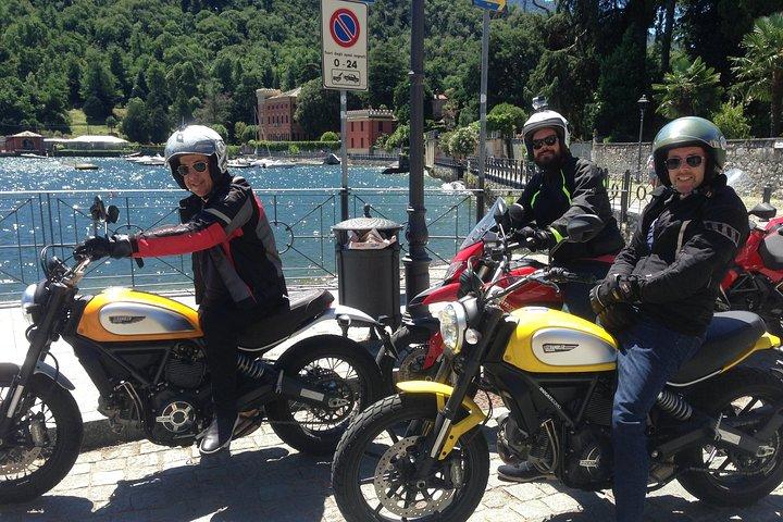 Lac de Côme en moto - excursion en moto autour du lac de Côme et des Alpes