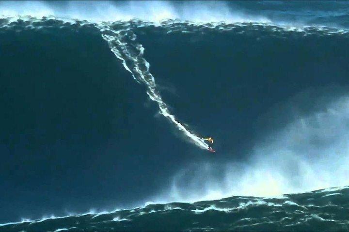 Nazare (grandes olas) y Caldas da Rainha Tour privado de día completo