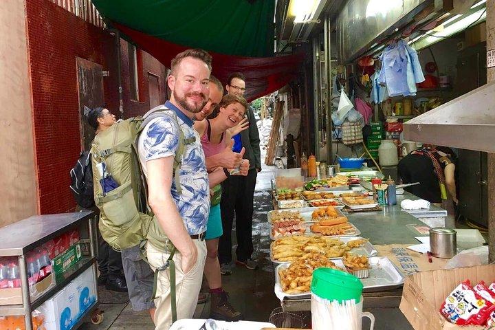 Tour i lille gruppe: Lokale markeder Hopper og Foodie i Hong Kong