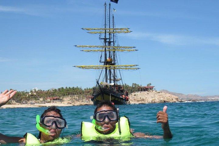Nave pirata Snorkel e pranzo crociera a Los Cabos