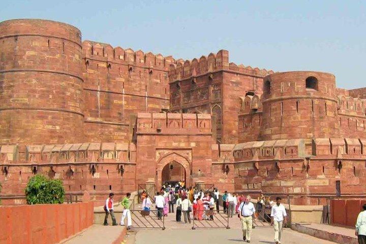 Privat Taj Mahal Day Tour med tog fra Delhi