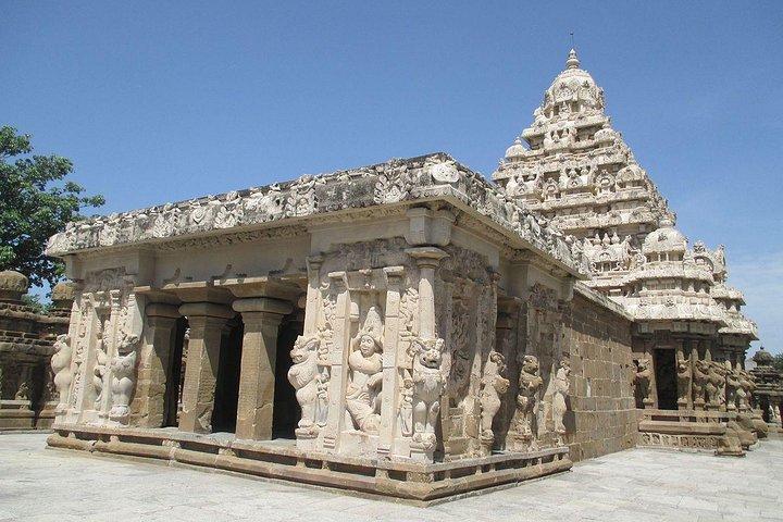 Tempels en Silk Sarees: een volledige dagtour door Kanchipuram