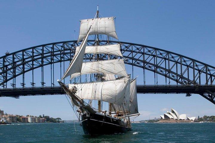 Australia Day Tall Ships Lunch & Race sul porto di Sydney