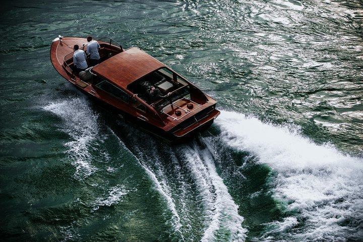 Luxo, cruzeiro de dia privado com uma limusine aquática para Szentendre