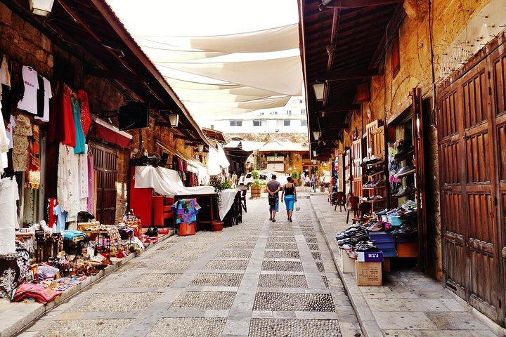 Tour PRIVATO alle grotte di Jeita, al santuario di Harissa e alla città di Byblos