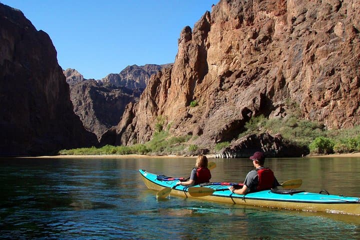 Hoover Dam and Black Canyon Full-Day Guided Kayak Tour
