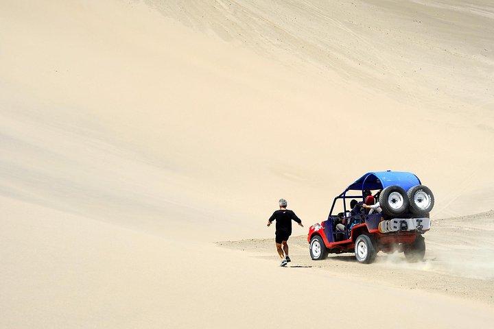 Buggies et Sandboard de Paracas