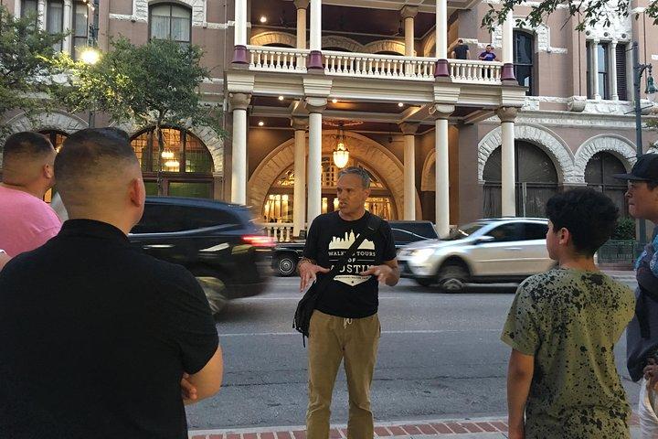 Assombrado Austin Walking History Tour