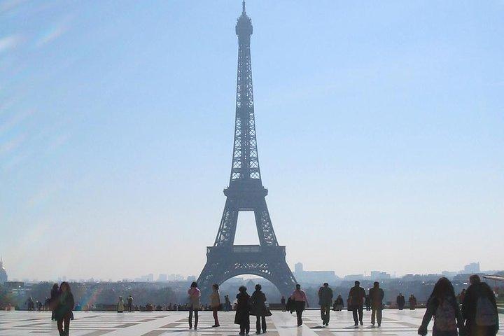 セーヌ川クルーズ、バスツアー、トラベルカードでパリ旅行