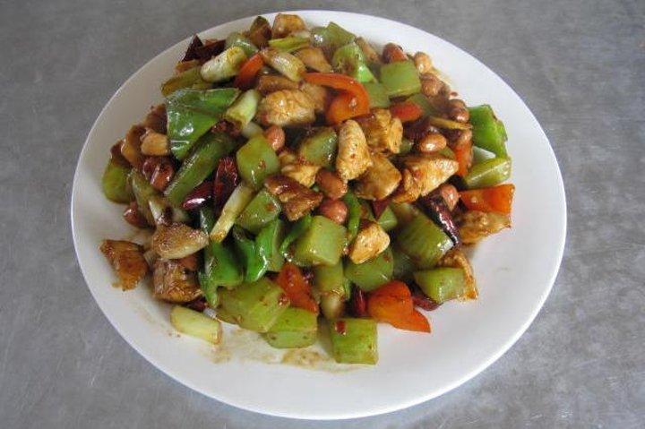 Half-Day Sichuan Cooking Class Experience in Chengdu