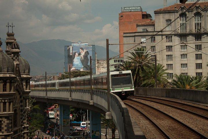 City tour de 8 horas em Medellín com Plaza de Botero e almoço na Colômbia