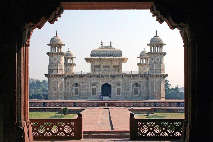Excursão histórica ao Agra Day: Taj Mahal Sunrise, Forte Agra e Baby Taj