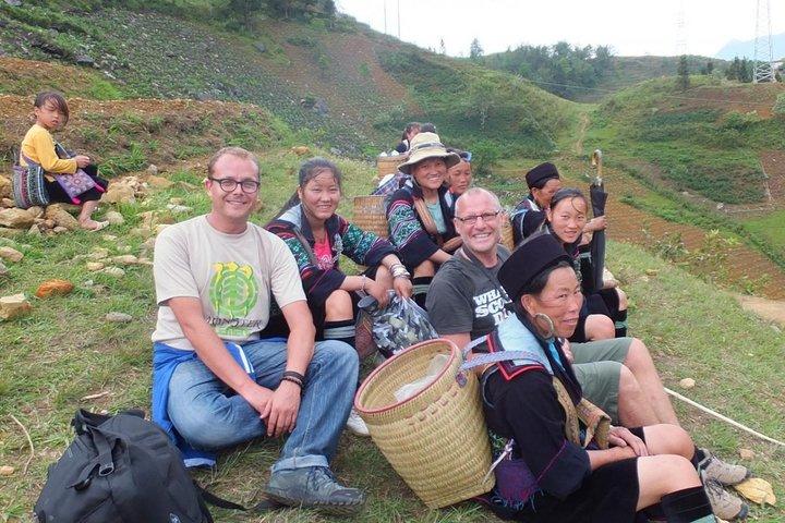Sapa Trek Group Tour 3days by Bus from Hanoi with 1 night hotel&1 night homestay