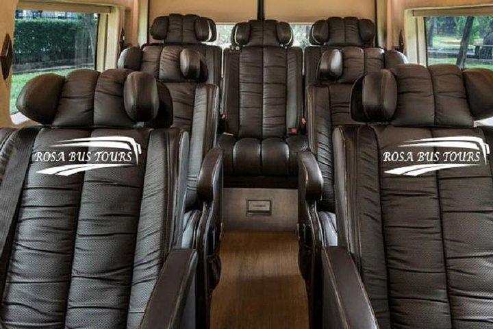 Super Limousine Ha Noi Sapa med erfaren chaufför och lyxbil från Ha Noi