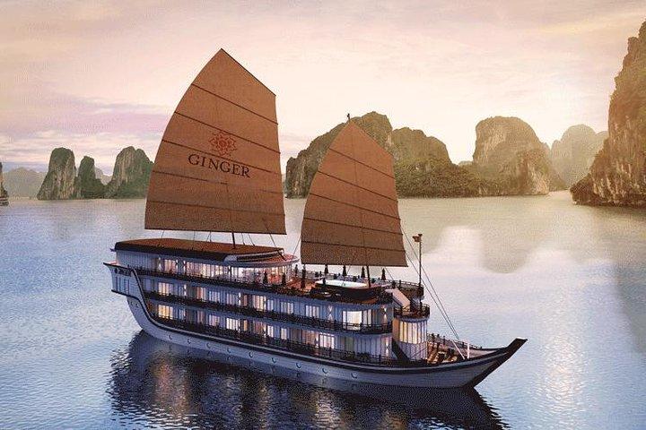 ジンジャークルーズハLong Cua Van浮島釣り村訪問Titop Island 3日間