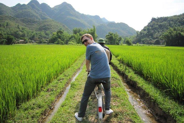 田舎のサイクリングツアーハノイ
