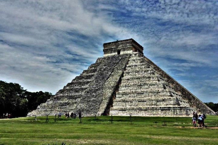 Tour a Chichen Itza desde Cancún y la Riviera Maya