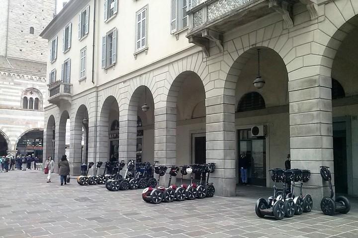 CSTRents - Como Centro Storico Segway PT 認定ツアー