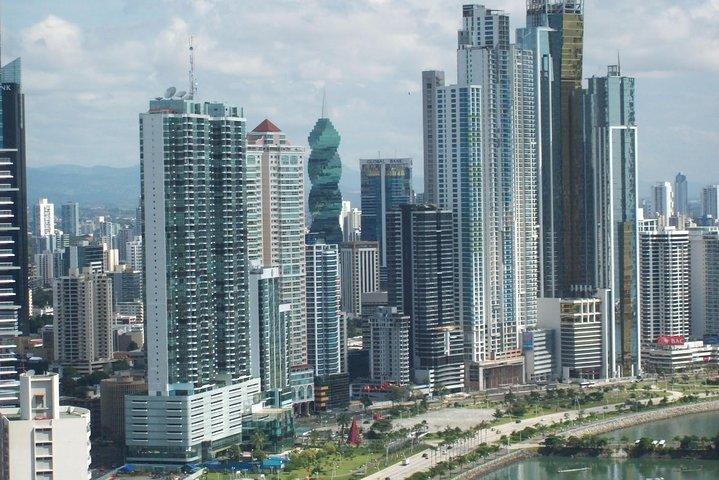 Excursión por la costa de Fuerte Amador: excursión privada de día completo por el canal y la ciudad de Panamá