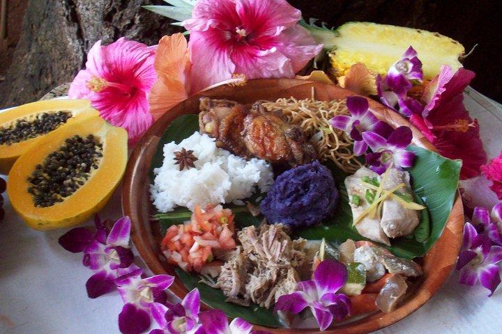 Kauai : Luau Kalamaku avec dîner buffet et spectacle