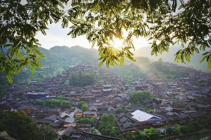 Congjiang og Zhaoxing Tour med Bullet Train med afhentning fra Hong Kong