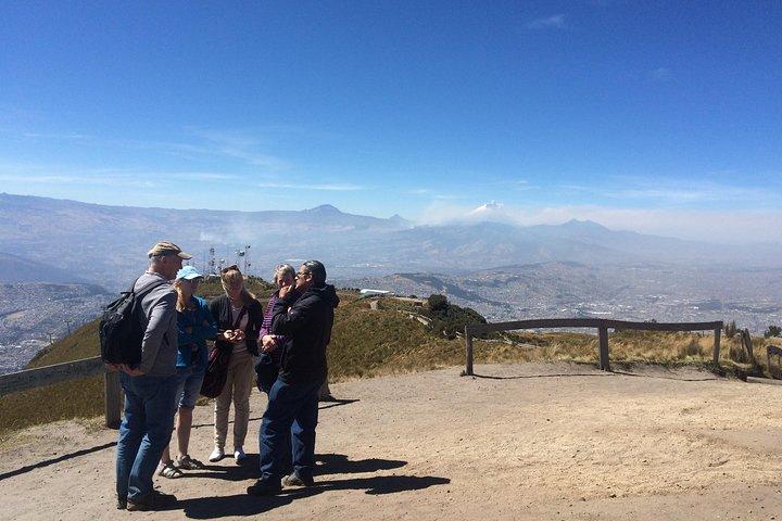 Volle Quito City Tour inklusive Weltmitte und Teleferico Seilbahn