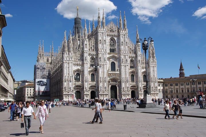 Private Milan Tour with Duomo, La Scala Theatre and Sforza Castle