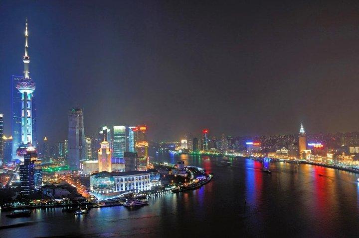 Huangpu River Cruise en Bund City City Lights Evening Tour of Shanghai