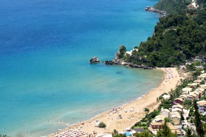 A incrível praia de Glyfada