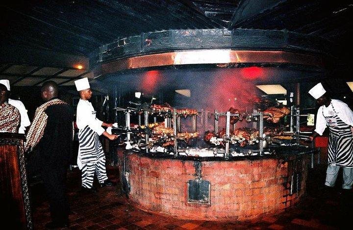 Pranzo al ristorante Carnivore a Nairobi