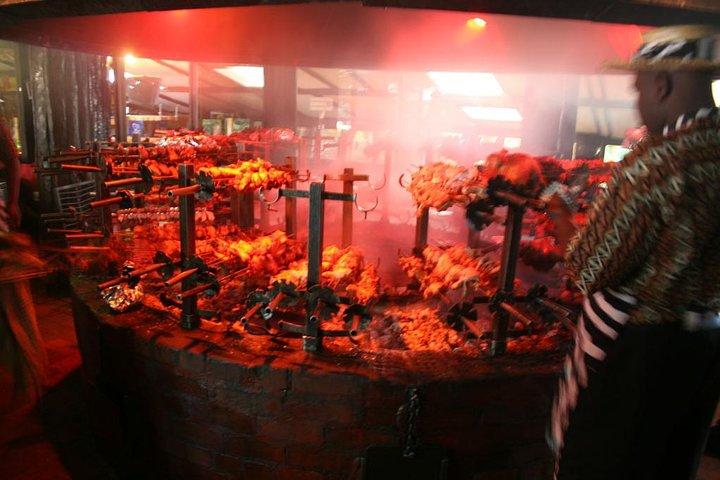 Pranzo al ristorante Carnivore a Nairobi