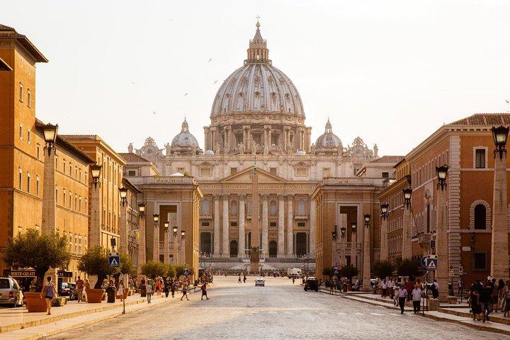 Exclusive Private Tour: Vatican Museums, Sistine Chapel, Basilica