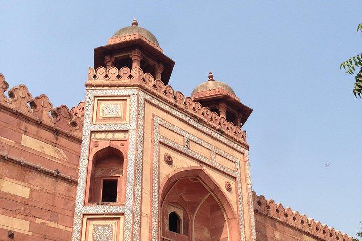 Privater Transfer von Jaipur nach Agra inklusive Fatehpur Sikri