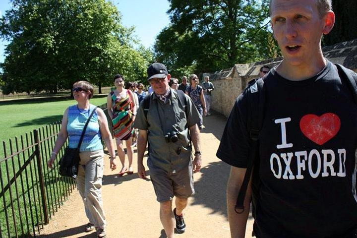 Excursão a pé em grupos particulares pela cidade de Oxford e pela universidade