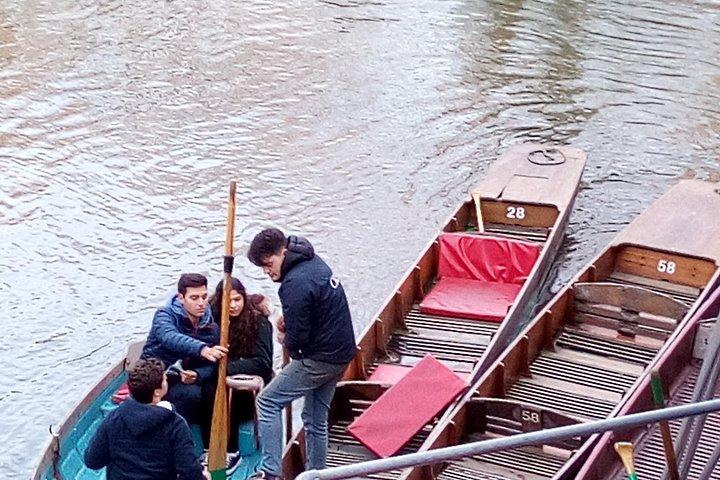 Walking Tour Combined with River Punting Rowing (3 hours duration)