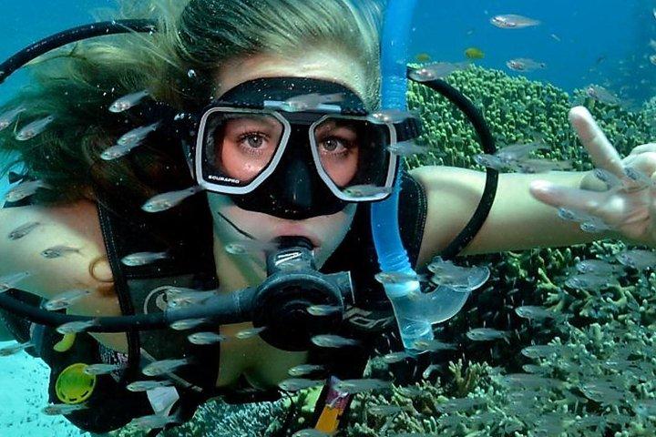 Paquete de deportes acuáticos baratos de Bali BUCEO DE SUBMARINISMO, PESCADO DE MOSCA, CIELO JET