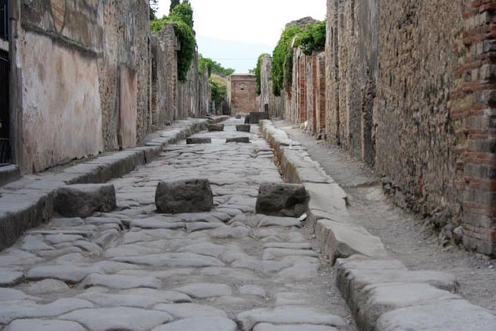Private Tour: Pompeii Ruins from Rome in a Day