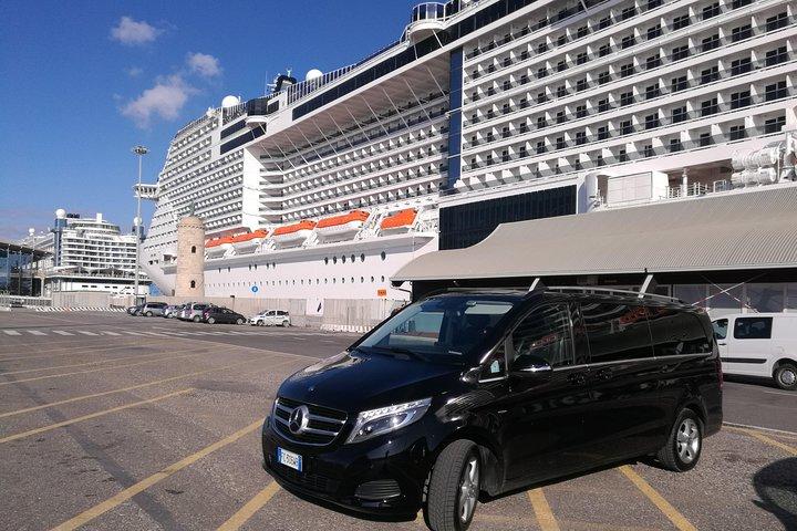 Traslado privado Puerto de Civitavecchia desde Roma/FCO apto