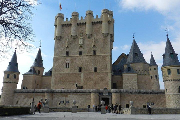 Excursão privada em Toledo e Segovia com pick-up de Madri