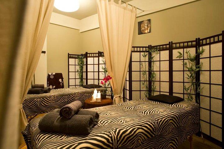 1 - Massage d'aromathérapie d'heure plus 20 - Pedi de poisson gratuit minute