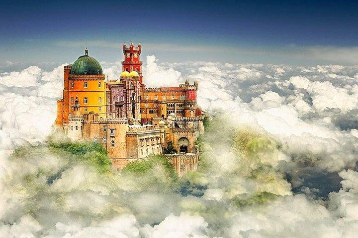 リスボン発シントラ・カスカイスとエストリルプライベートツアー
