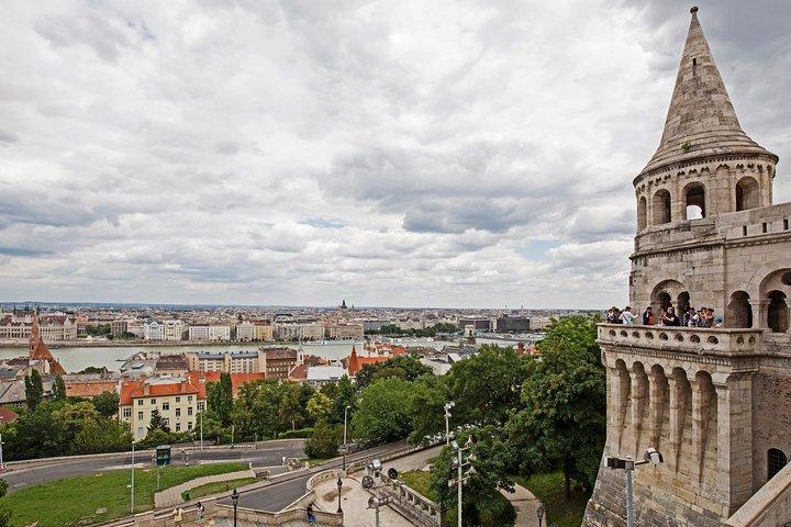 Balade dans le quartier du château de Buda avec entrée à l'église Matthias