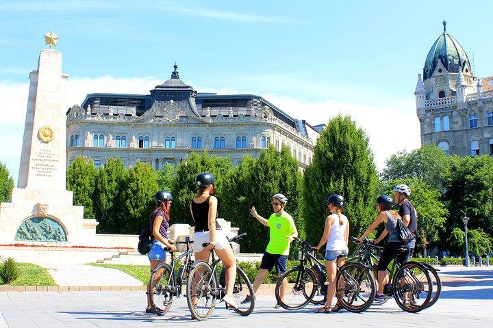 Privat Budapest E-Bike Tour