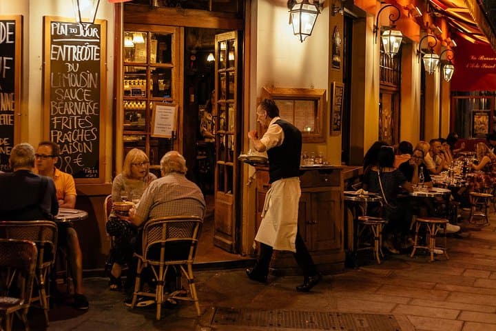A Magical Evening in Paris With Locals: PRIVATE City Walking Tour