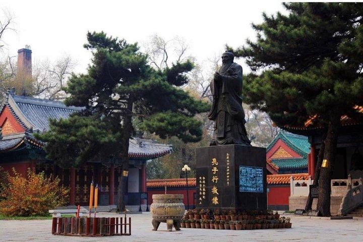 プライベート半日ツアーハルビン儒教の寺院と幸福の寺院（Jile Si）