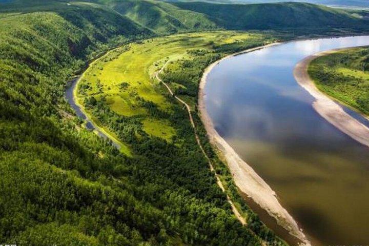 Excursion privée de 4 jours dans le comté de Mohe, le village de Beihong, le village pittoresque d'Arctic Village et la vallée de Yanzhi depuis Harbin