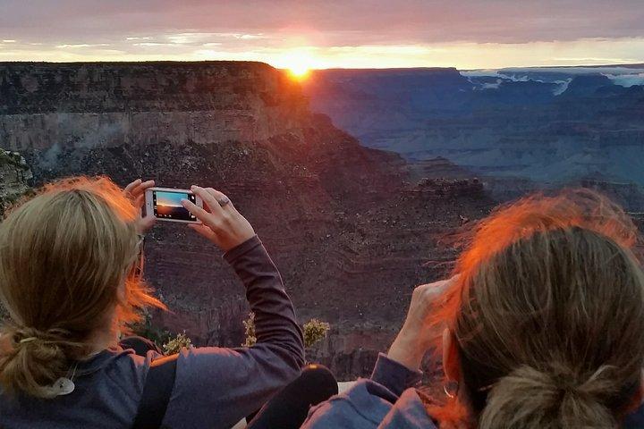 セドナからグランドキャニオンに沈む夕日
