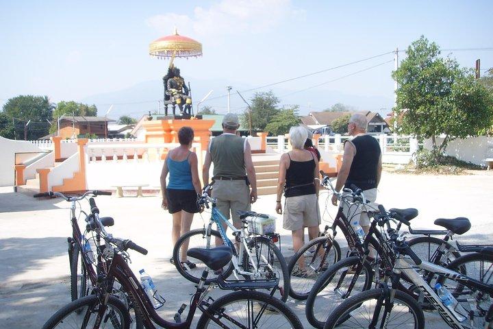 Halvdagens farver i Chiang Mai Cykeltur