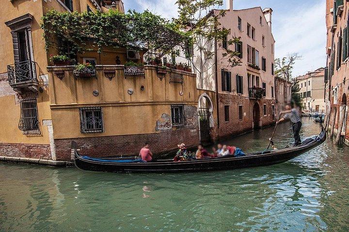 Encantando Veneza: Experiência de Gondola Privada