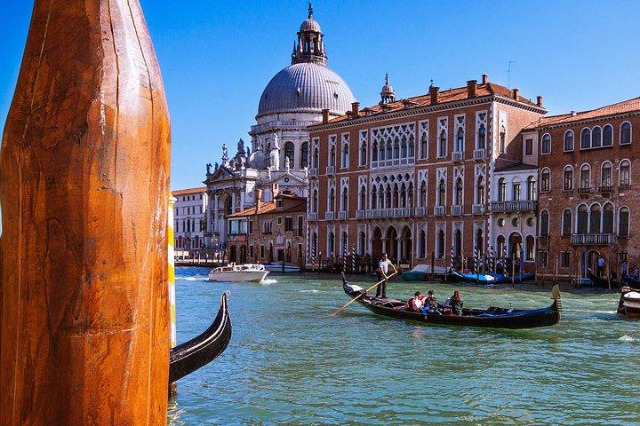 Paseo en góndola compartido en Venecia